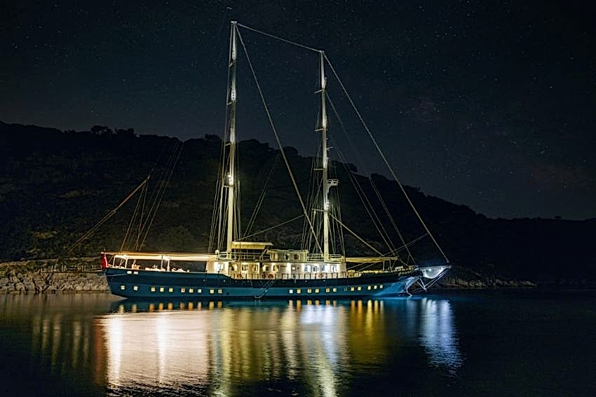 Gulet TERSANE 8 Dış Görünüm