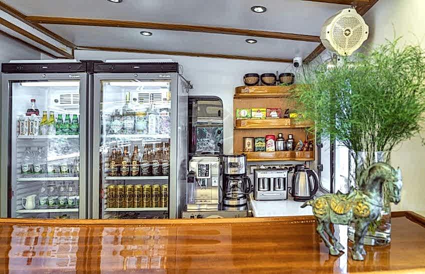 TERSANE 8 Arka Dış Bar